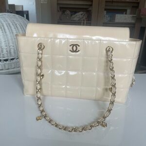 Authentic Chanel Ivory Patent Quilted Shoulder Bag